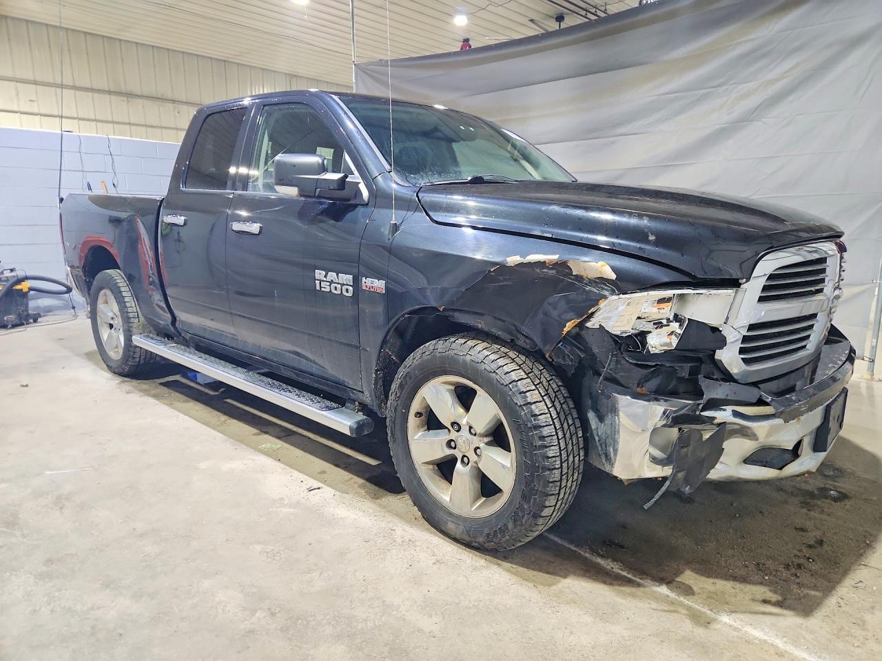 2015 RAM 1500 SLT photo 10