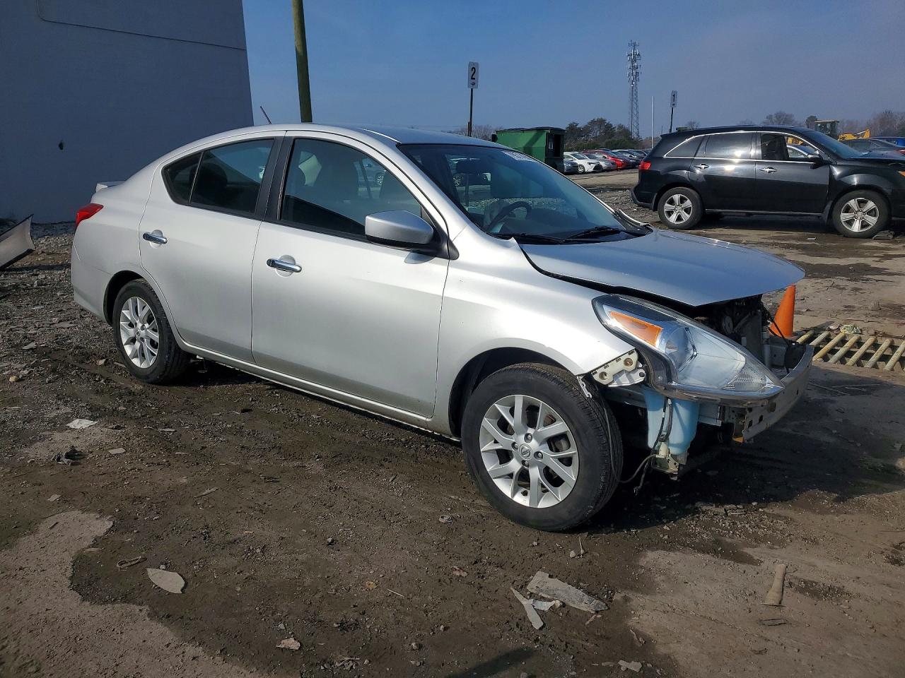 2018 NISSAN VERSA SV photo 7