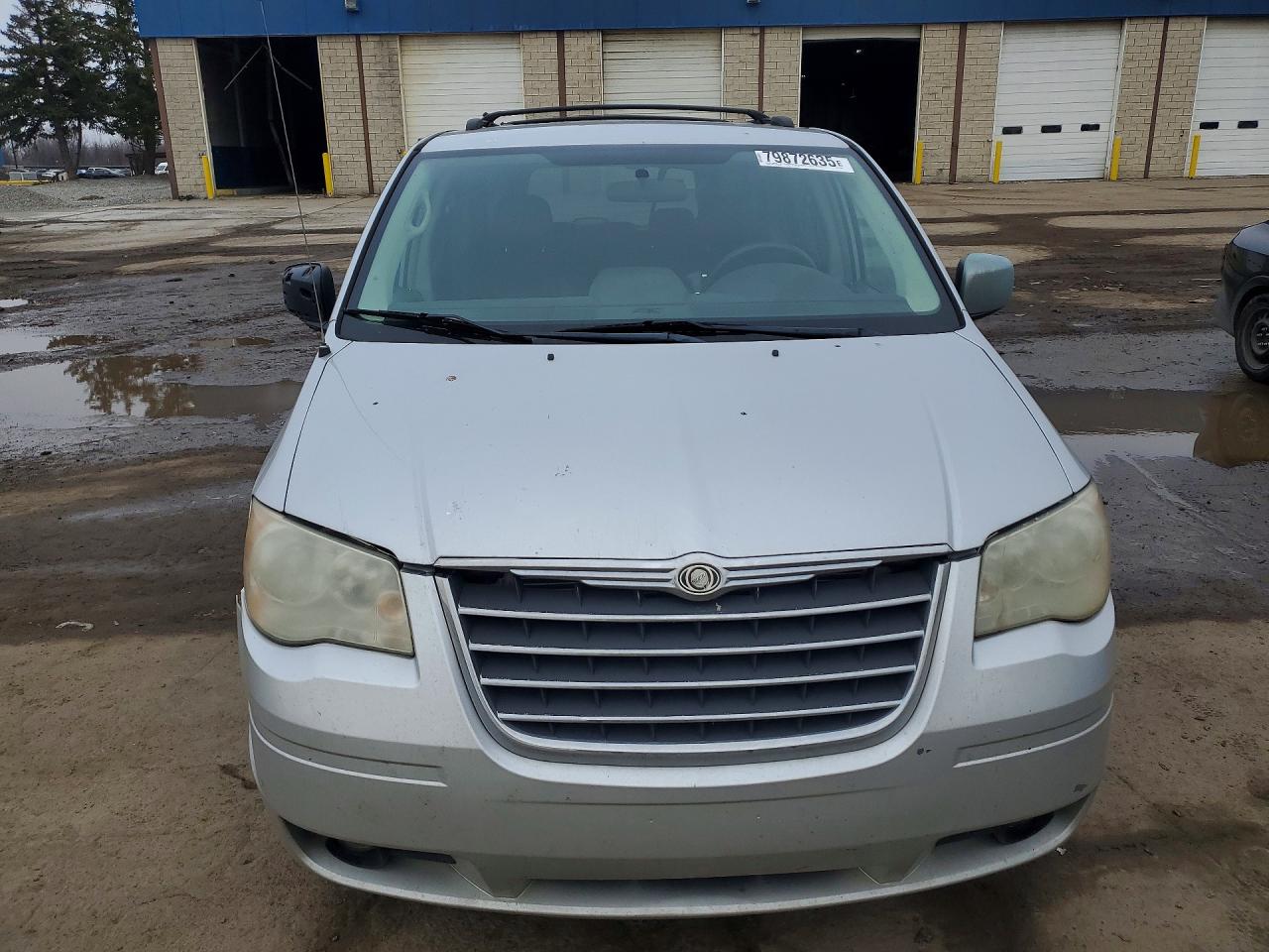 2010 CHRYSLER TOWN & COUNTRY TOURING PLUS photo 9
