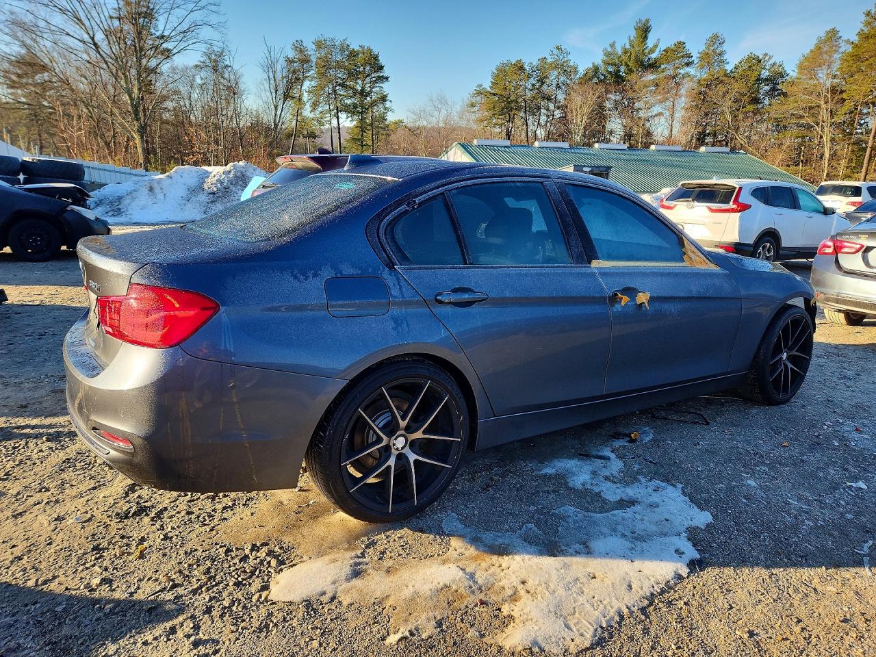 2017 BMW 330 XI photo 3