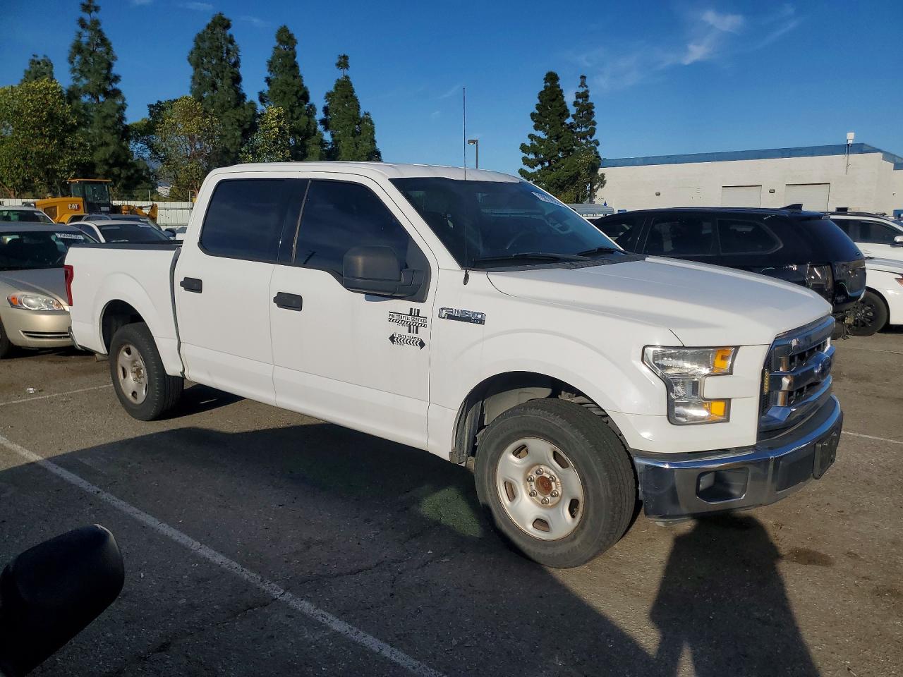2017 FORD F150 SUPERCREW photo 4