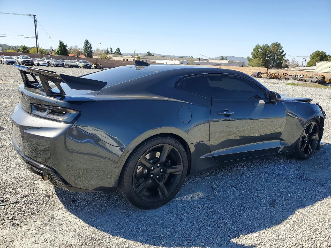 2017 CHEVROLET CAMARO SS photo 5