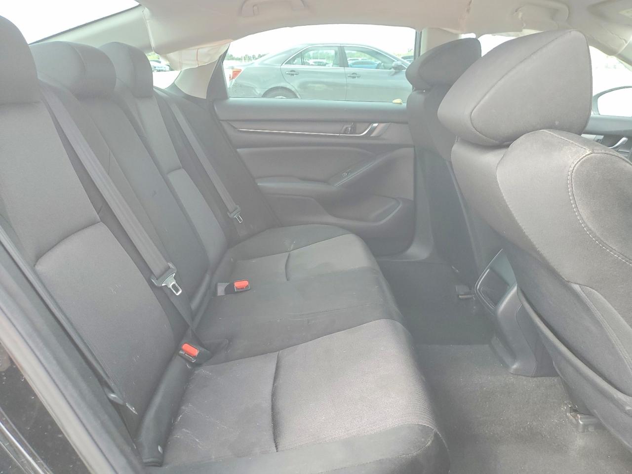 2020 HONDA ACCORD LX photo 28