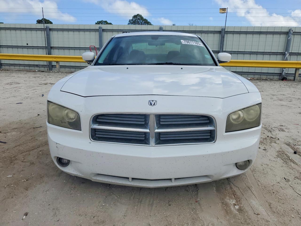 2010 DODGE CHARGER SXT photo 5