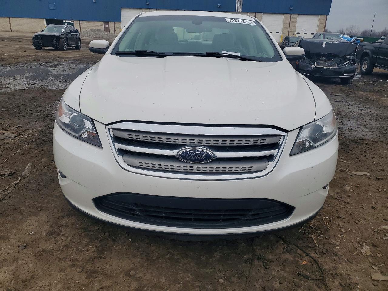 2010 FORD TAURUS SEL photo 9