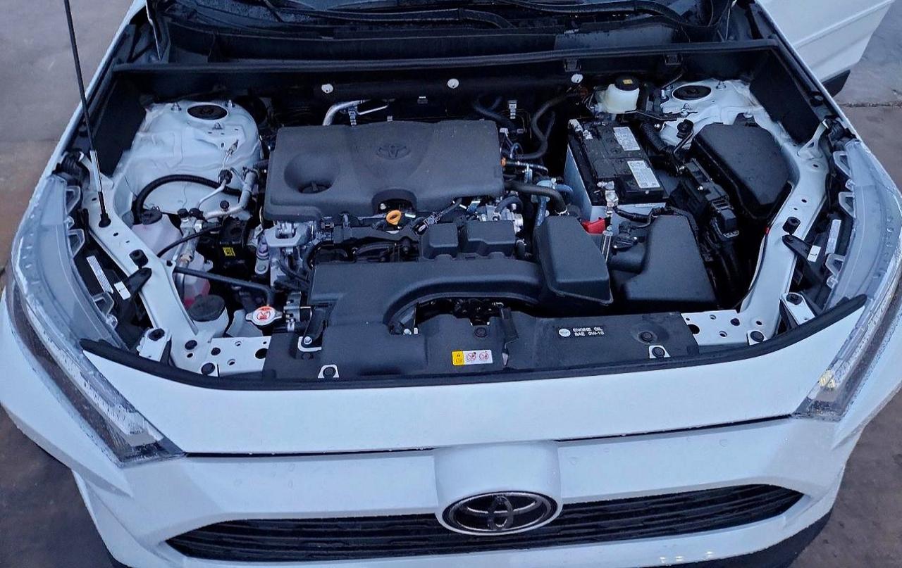 2025 TOYOTA RAV4 XLE PREMIUM photo 11