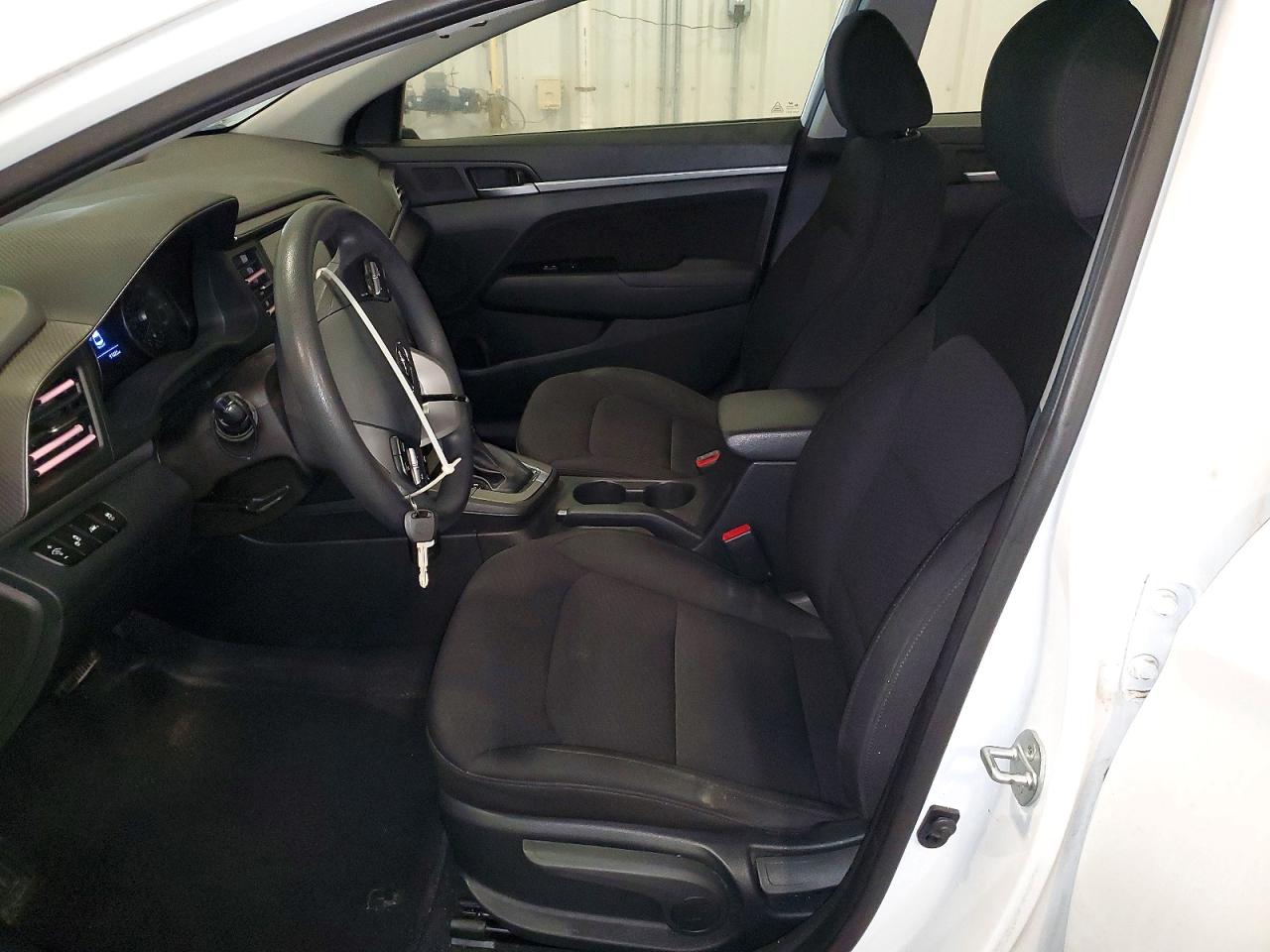 2020 HYUNDAI ELANTRA SEL photo 13
