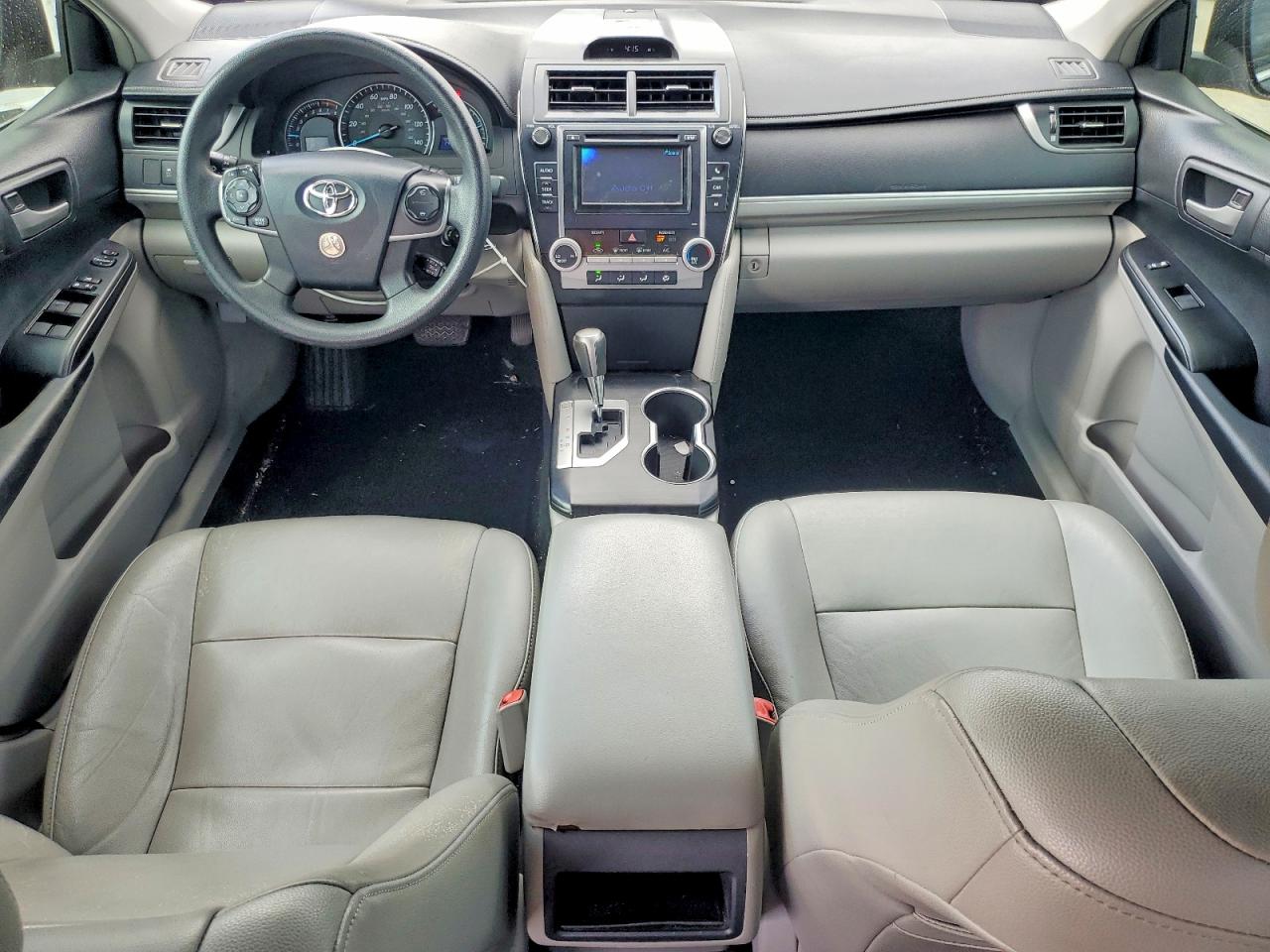2012 TOYOTA CAMRY LE photo 8