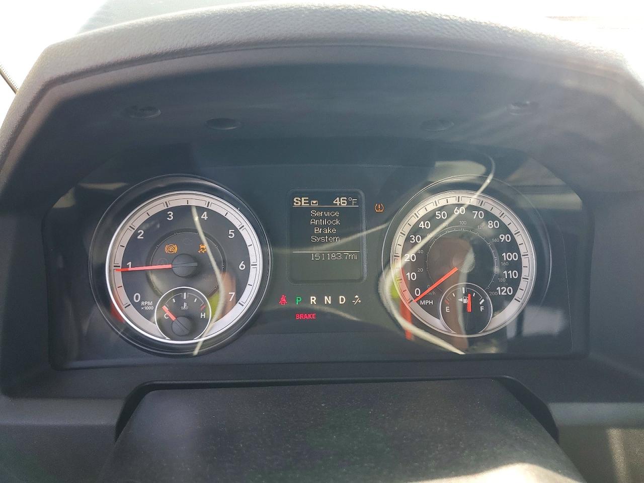 2014 RAM 1500 photo 25