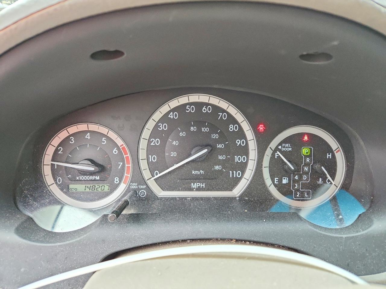2004 TOYOTA SIENNA LE 7 PASSENGER photo 9