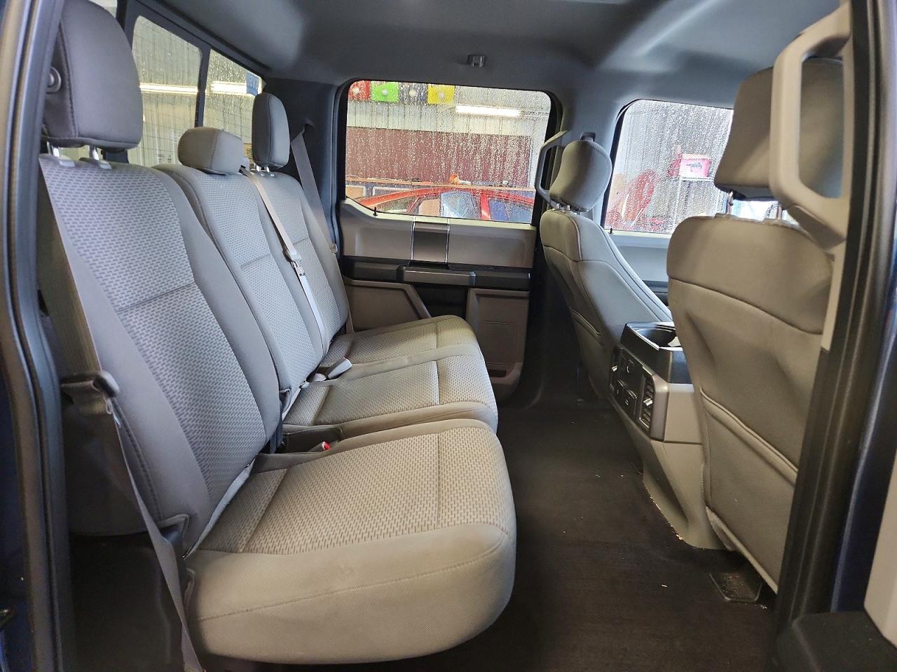 2017 FORD F150 SUPERCREW photo 28