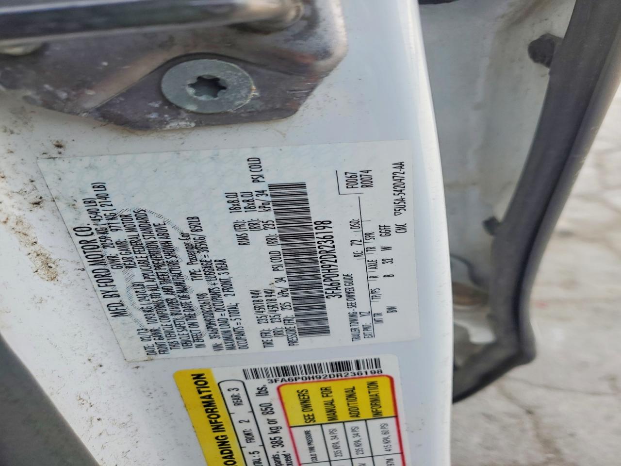2013 FORD FUSION SE photo 12