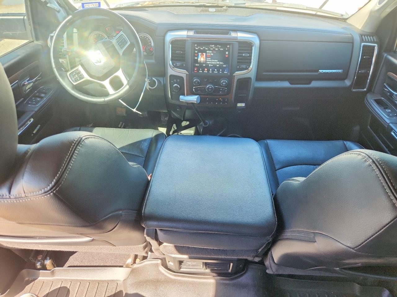 2018 RAM 2500 LARAMIE photo 8