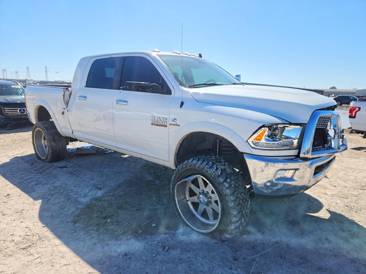 2018 RAM 2500 LARAMIE photo 4