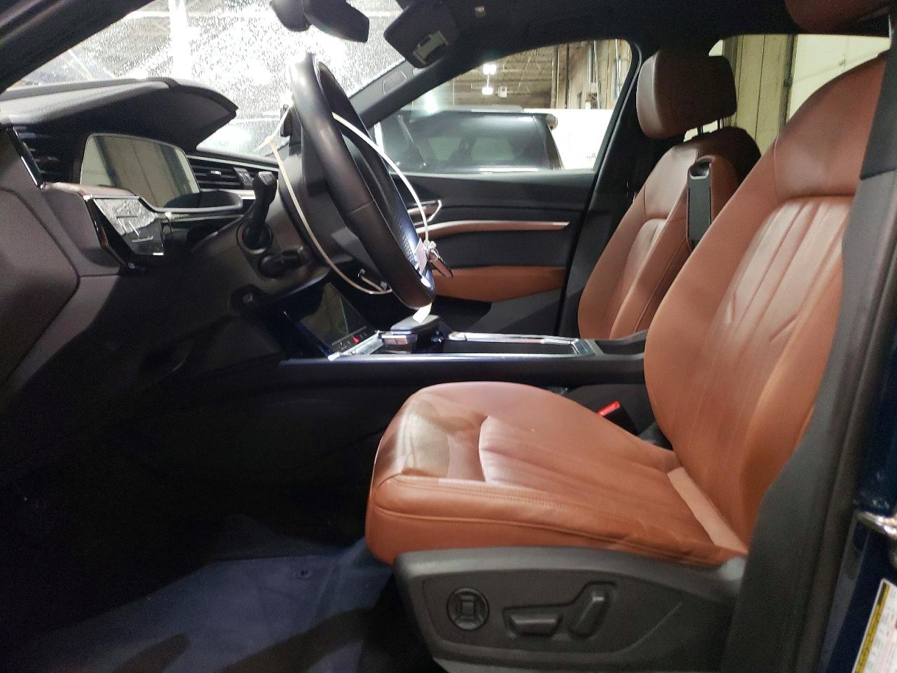 2022 AUDI E-TRON PREMIUM PLUS photo 19
