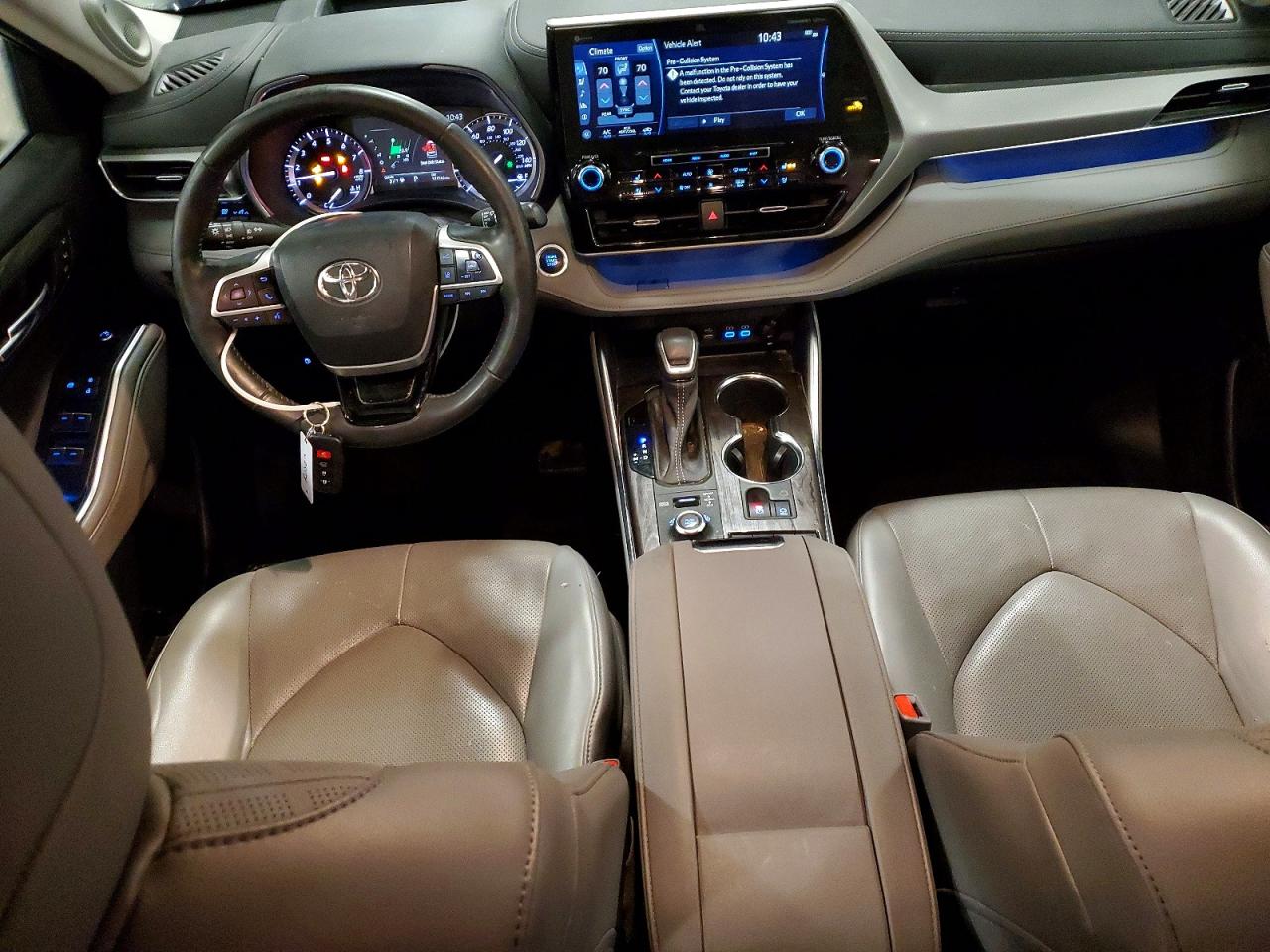 2022 TOYOTA HIGHLANDER PLATINUM photo 8