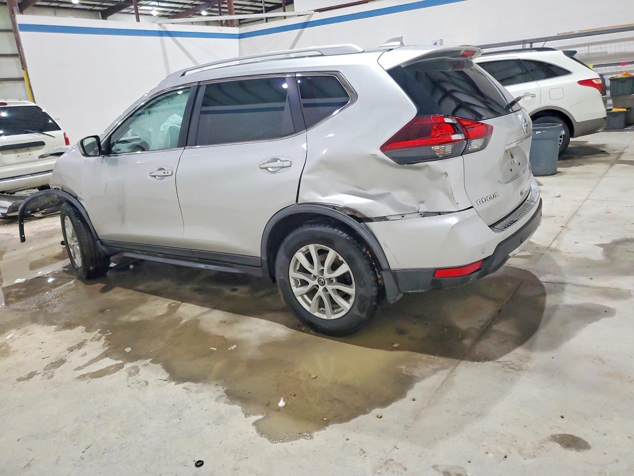 2019 NISSAN ROGUE SV photo 3