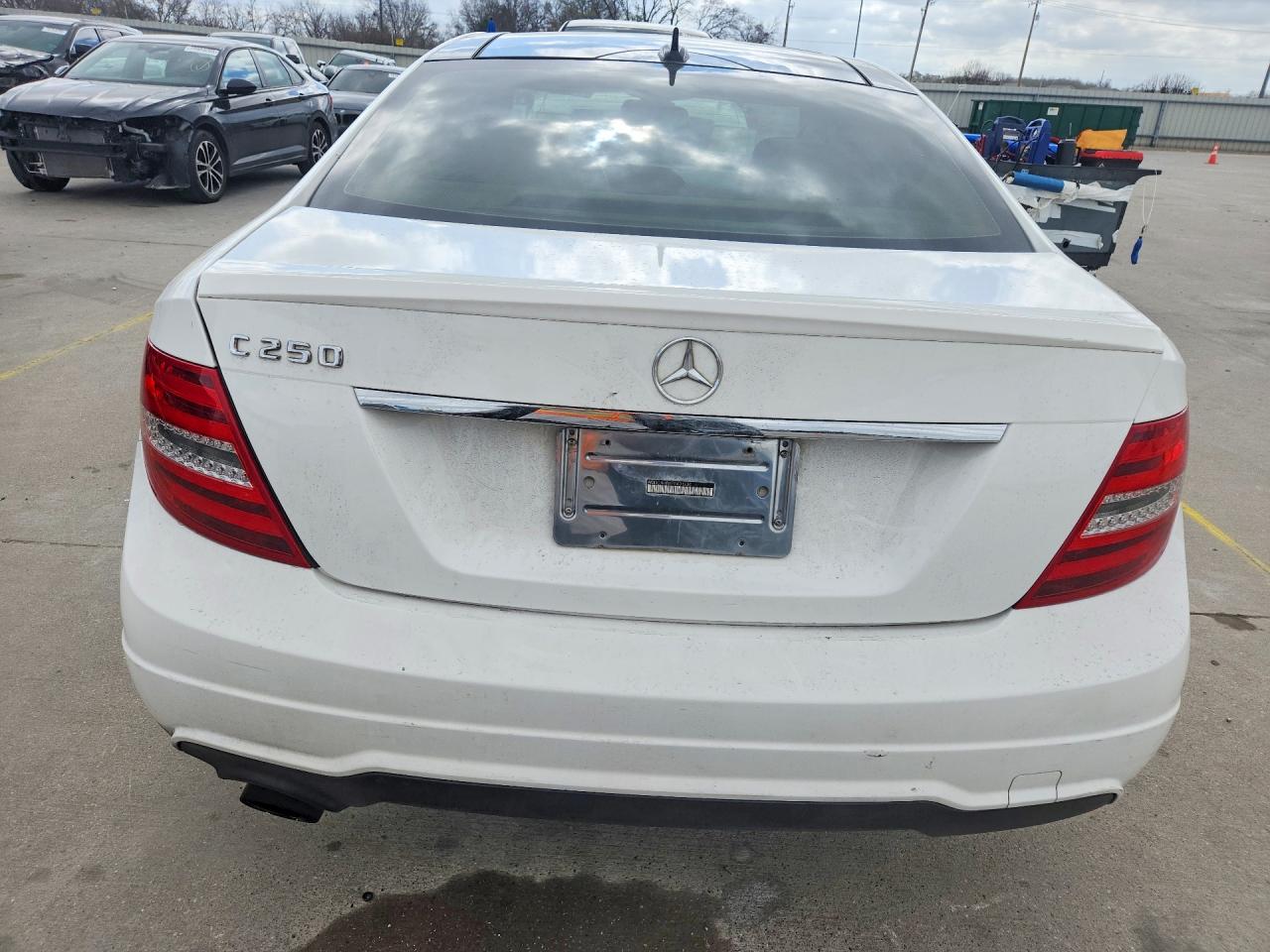 2015 MERCEDES-BENZ C 250 photo 6