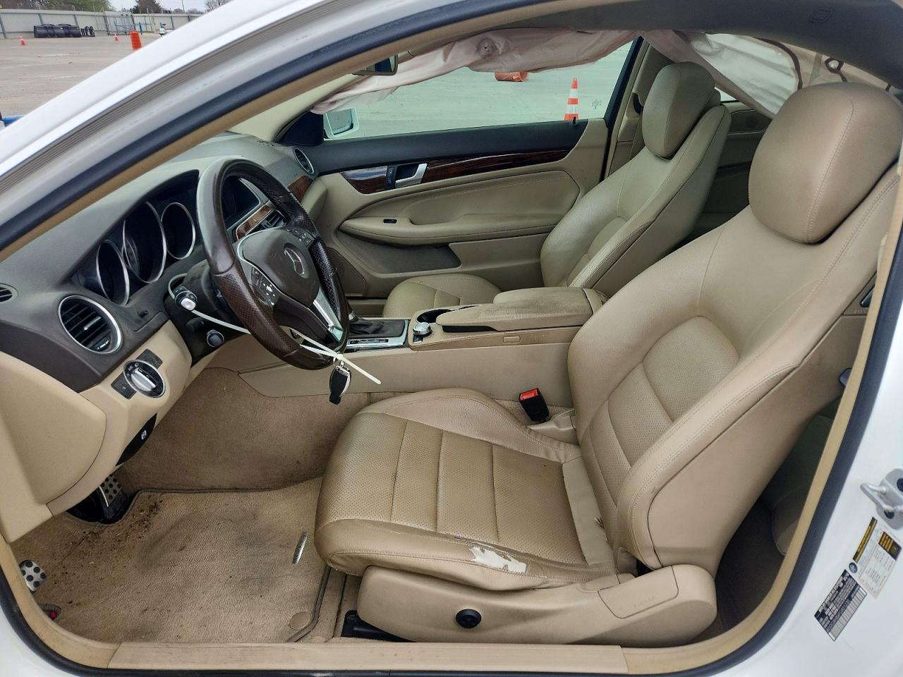 2015 MERCEDES-BENZ C 250 photo 7