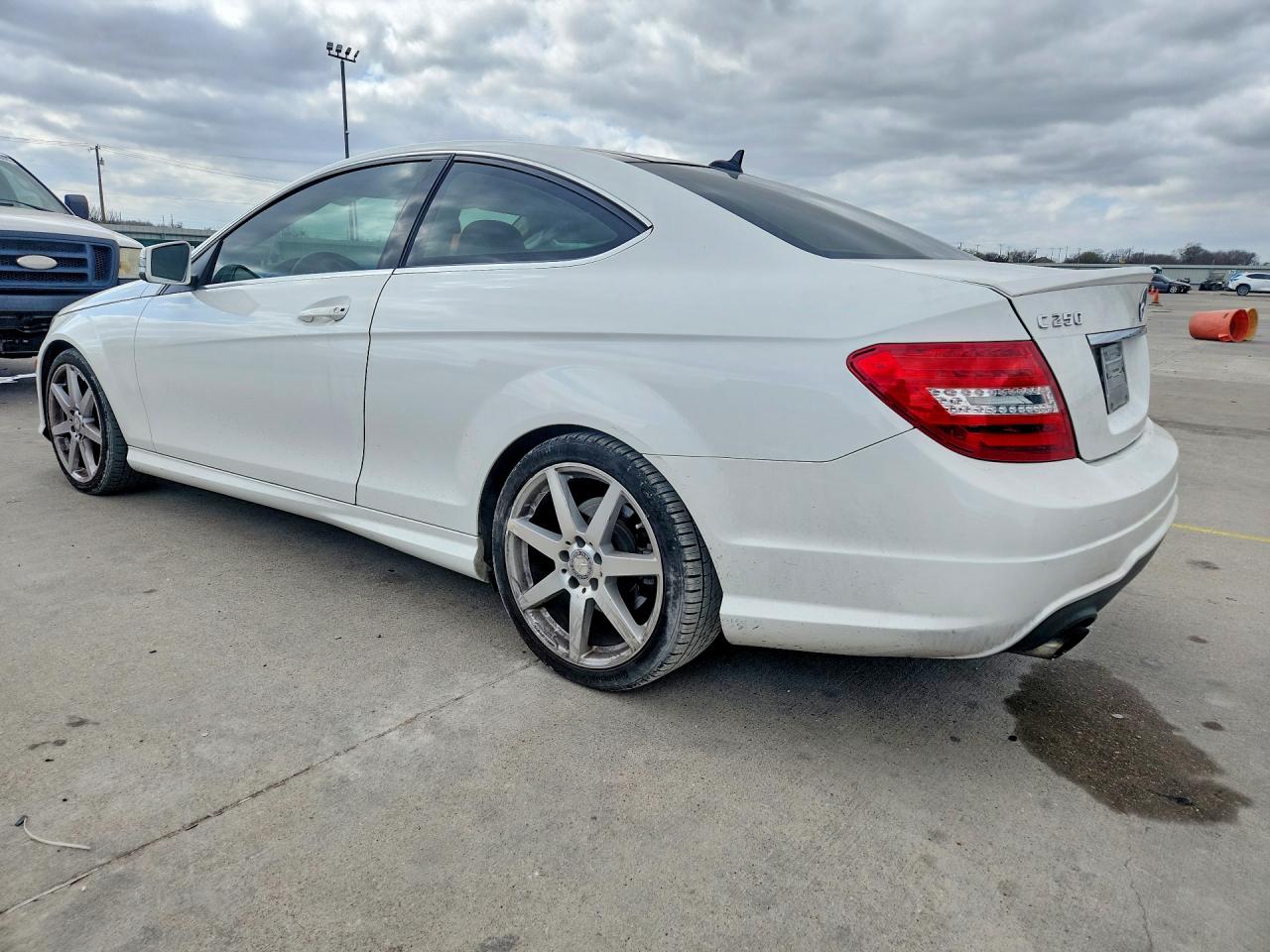 2015 MERCEDES-BENZ C 250 photo 2