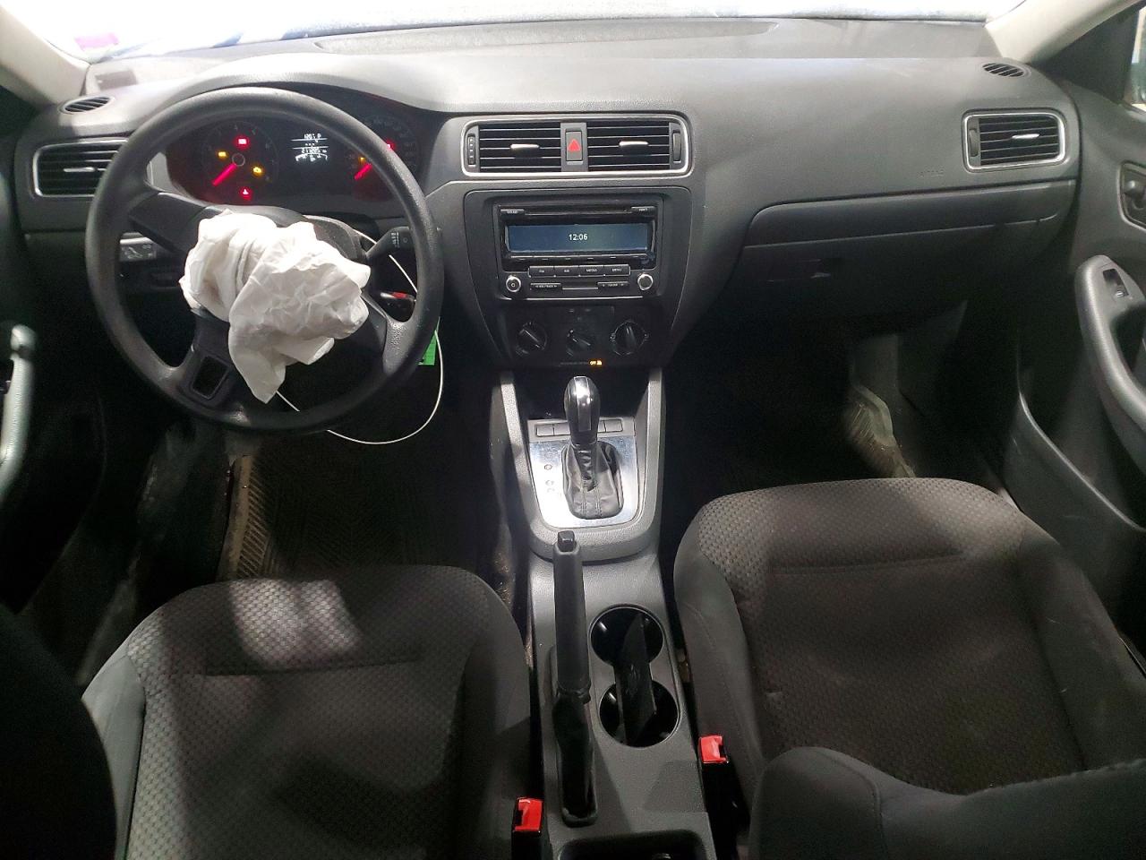 2012 VOLKSWAGEN JETTA BASE photo 8