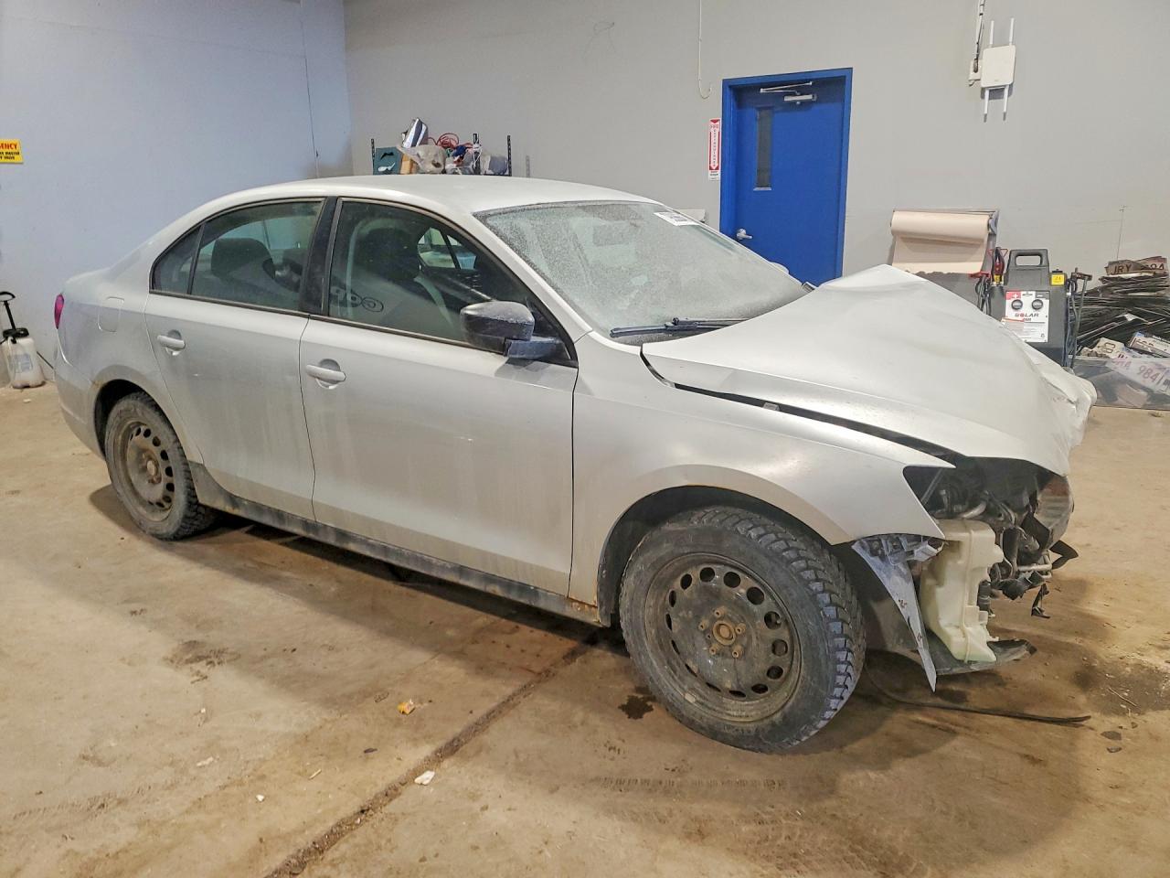 2012 VOLKSWAGEN JETTA BASE photo 4