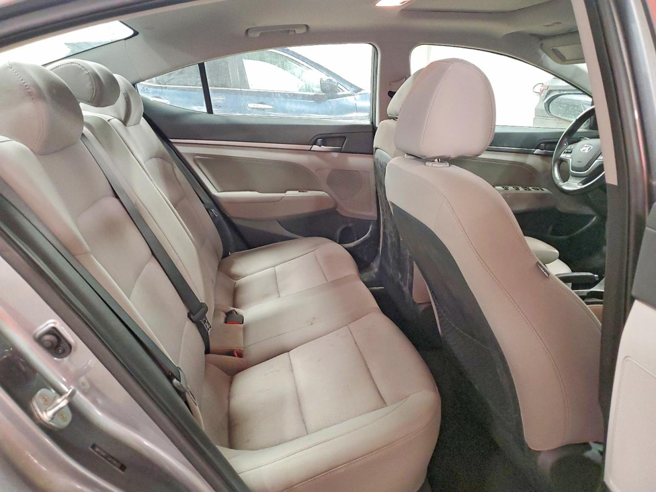 2018 HYUNDAI ELANTRA VALUE EDITION photo 10