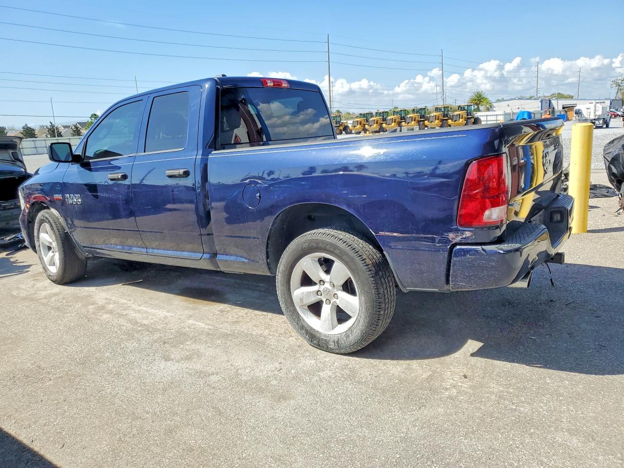 2013 RAM 1500 ST photo 3