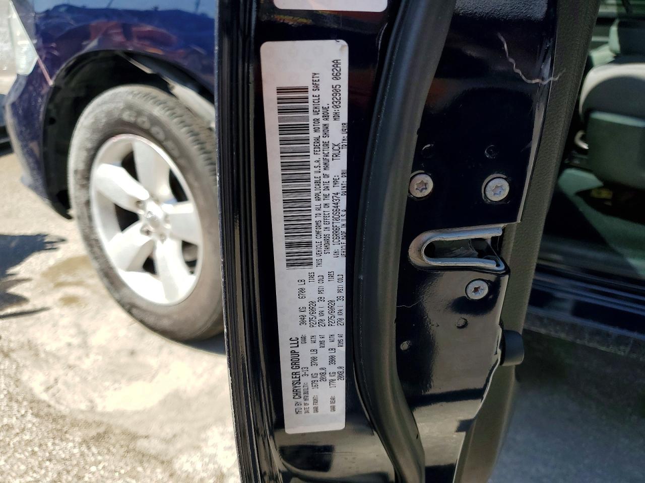 2013 RAM 1500 ST photo 23