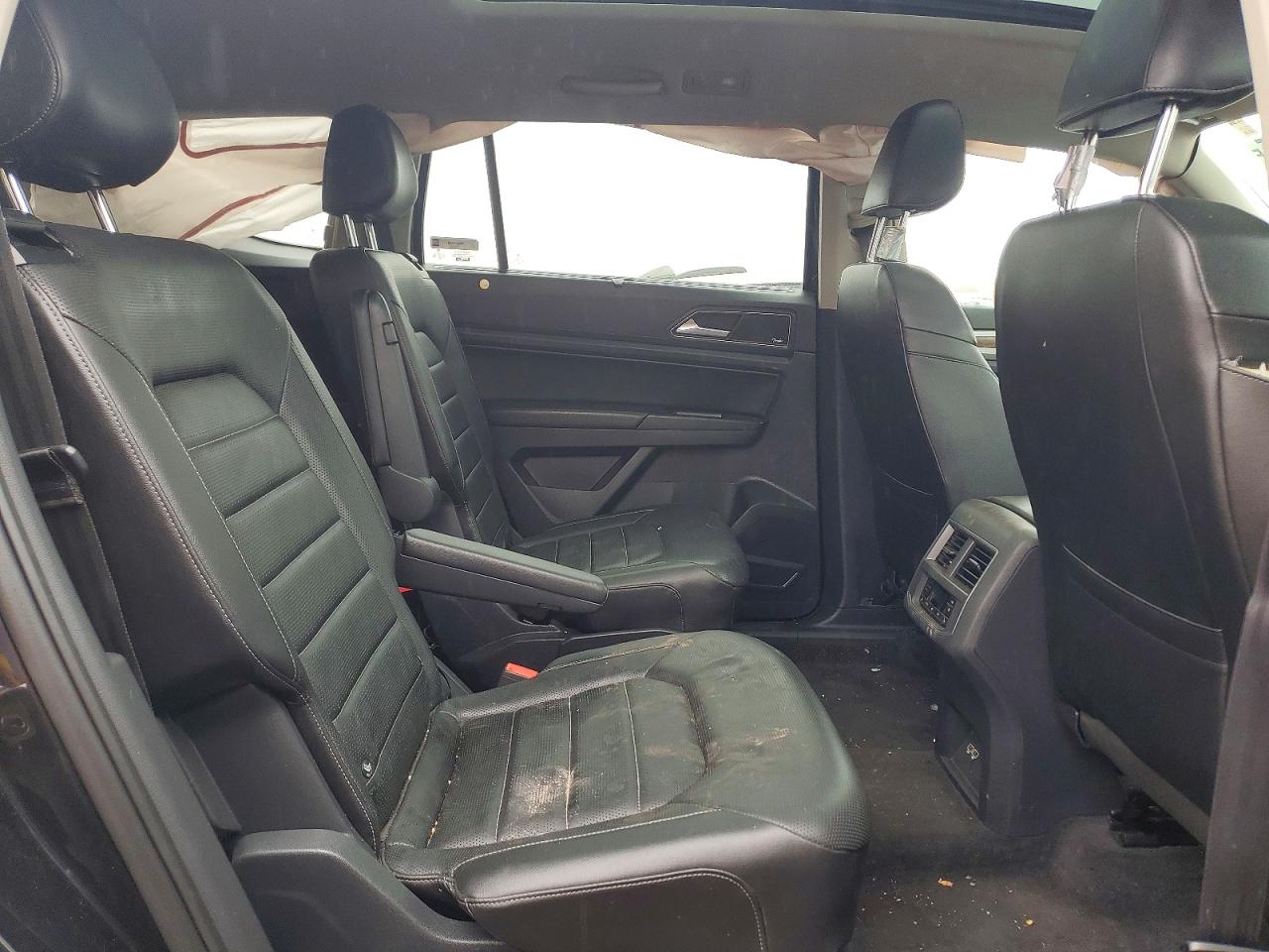 2018 VOLKSWAGEN ATLAS SEL PREMIUM photo 21