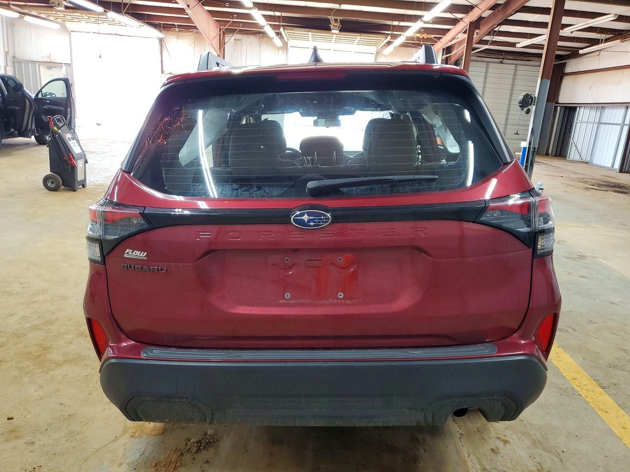 2025 SUBARU FORESTER photo 6