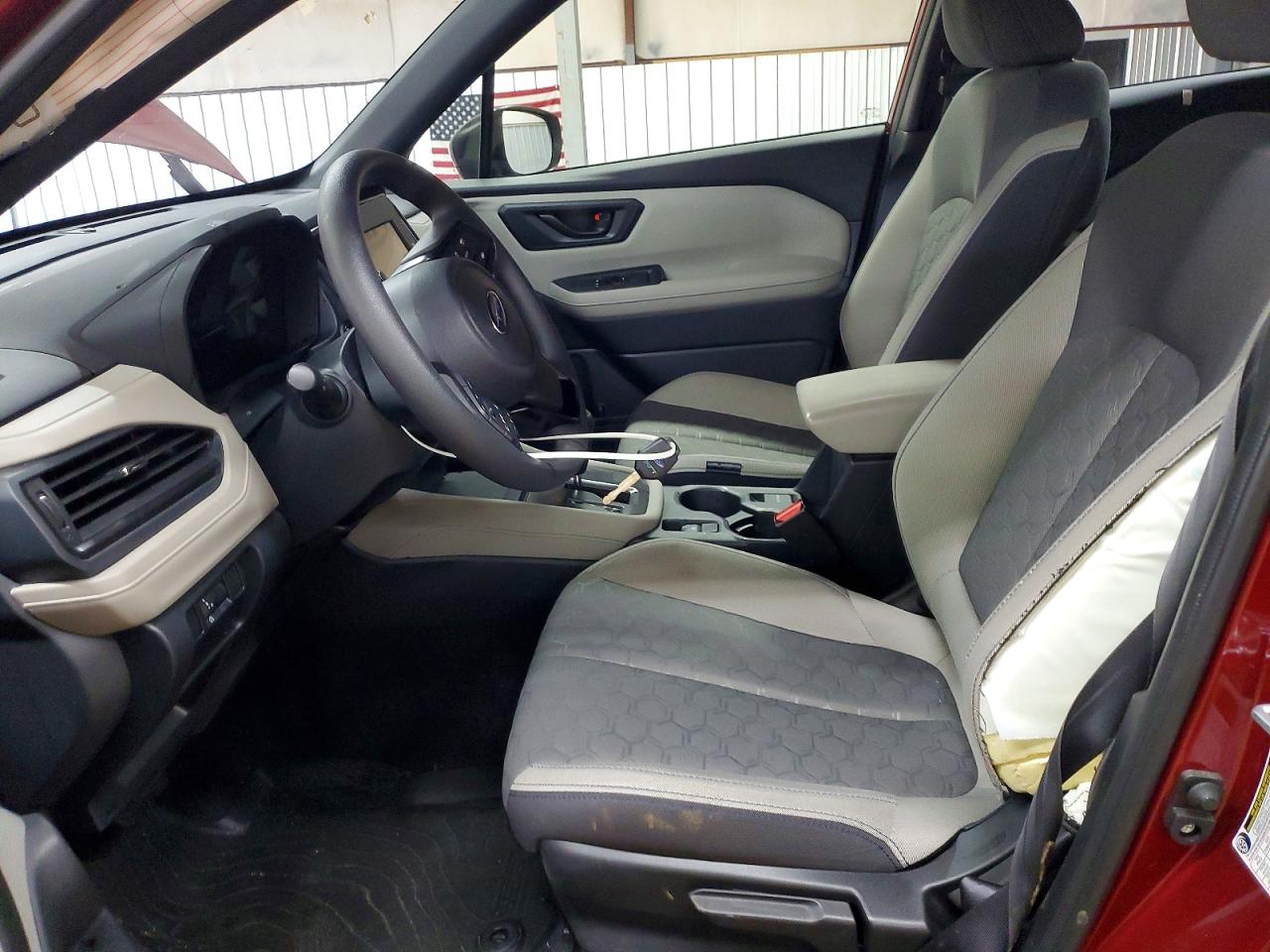 2025 SUBARU FORESTER photo 7
