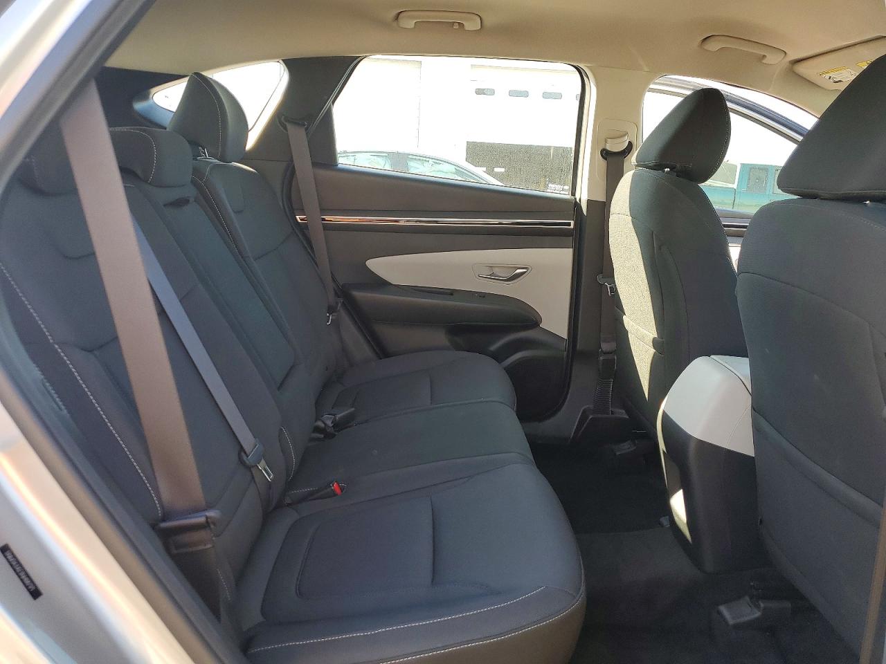 2022 HYUNDAI TUCSON SE photo 11