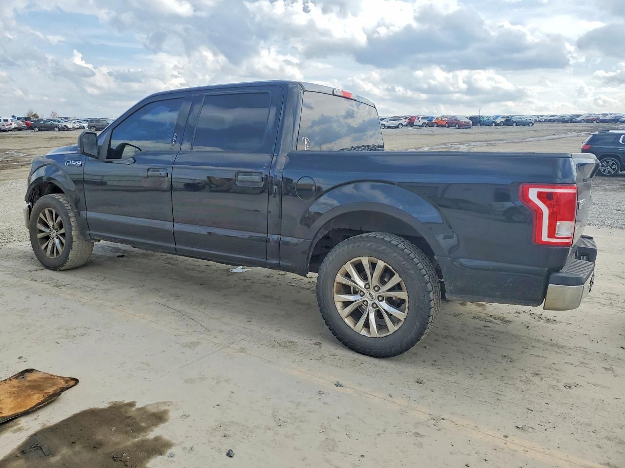 2017 FORD F150 SUPERCREW photo 2