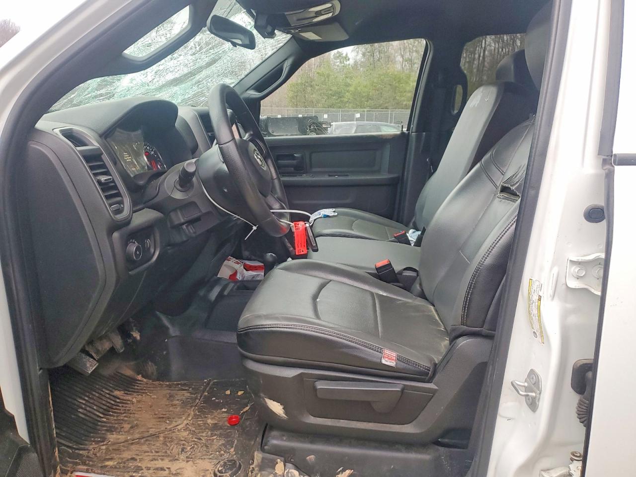 2022 RAM 3500 TRADESMAN photo 19