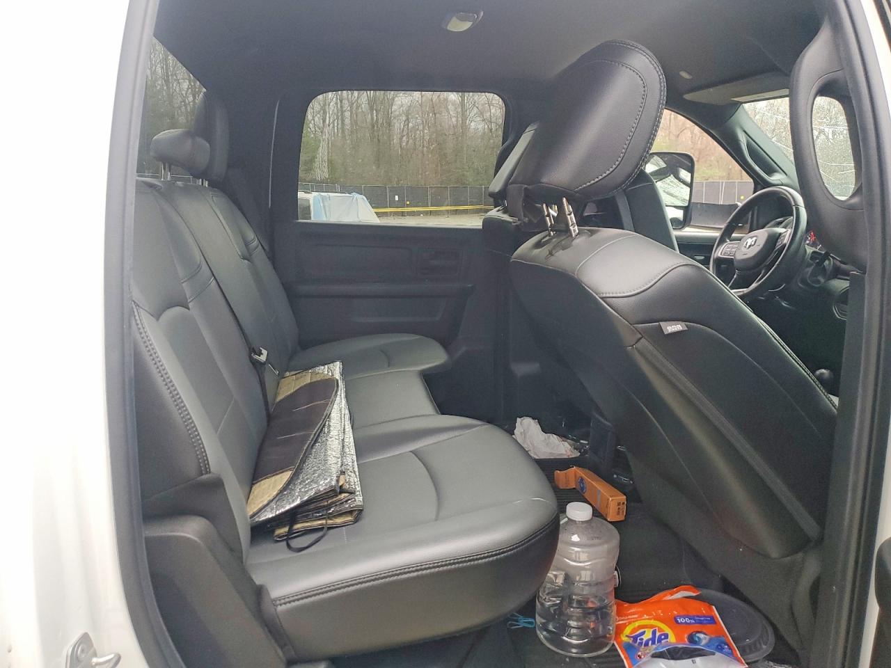 2022 RAM 3500 TRADESMAN photo 31