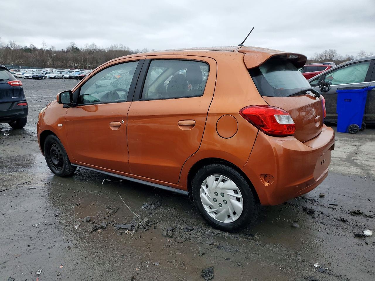 2017 MITSUBISHI MIRAGE ES photo 2
