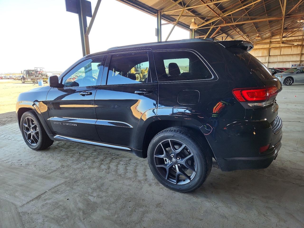 2020 JEEP GRAND CHEROKEE LIMITED photo 2