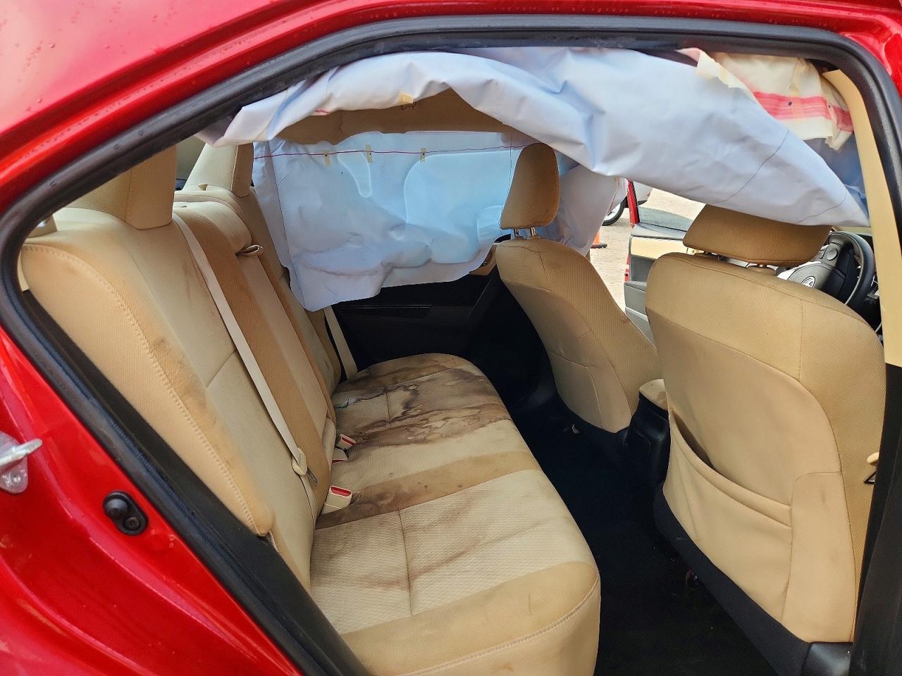 2017 TOYOTA COROLLA LE photo 28