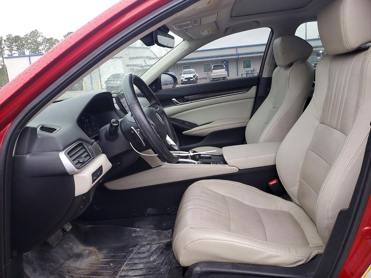 2018 HONDA ACCORD TOURING photo 13
