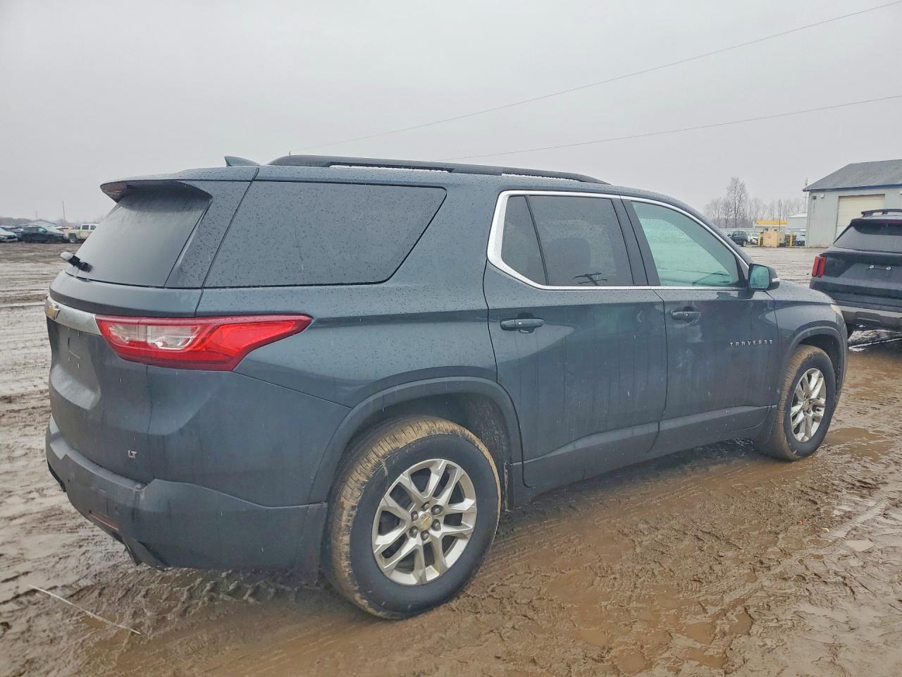 2019 CHEVROLET TRAVERSE LT photo 3