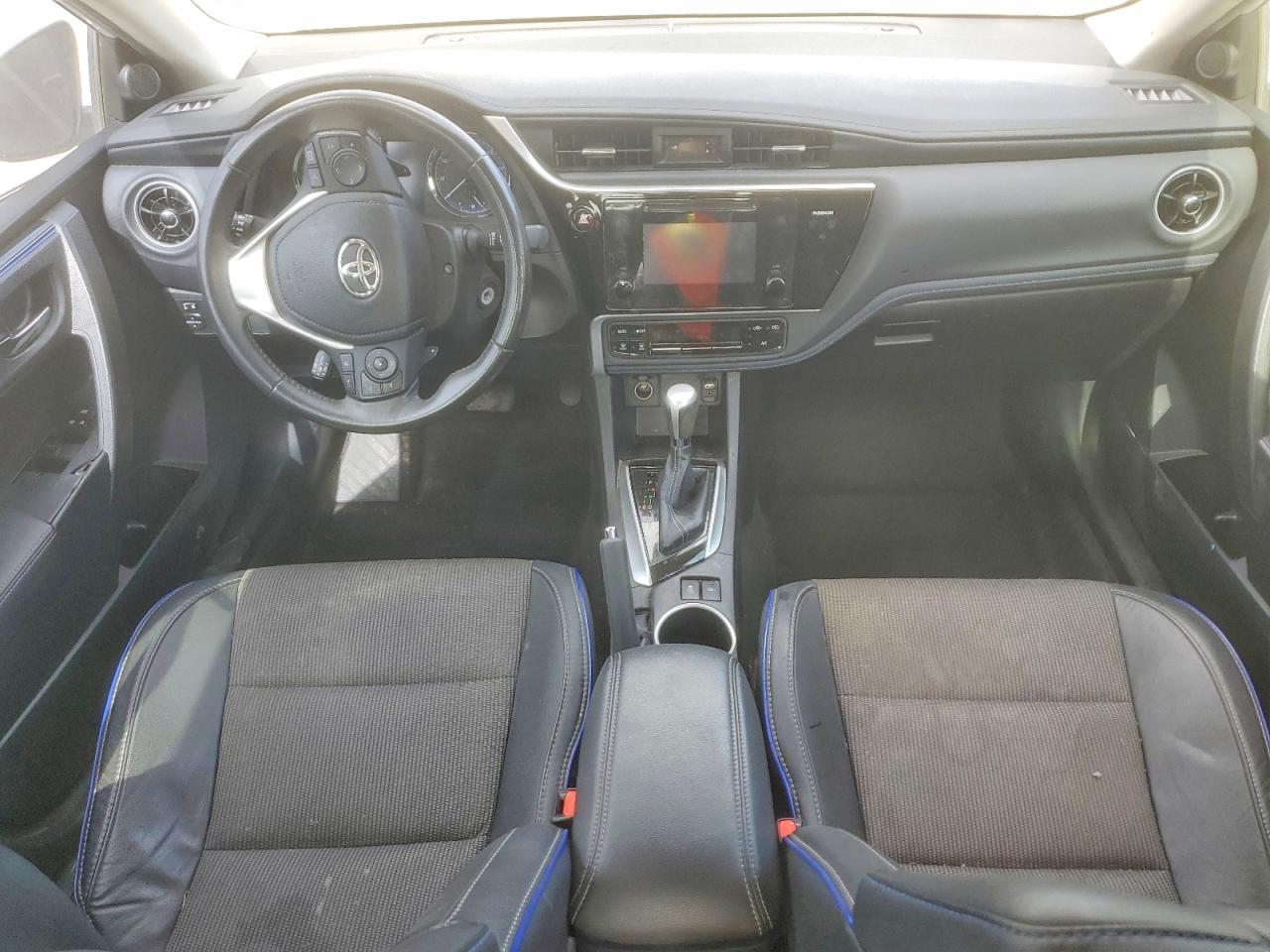 2017 TOYOTA COROLLA SE photo 15