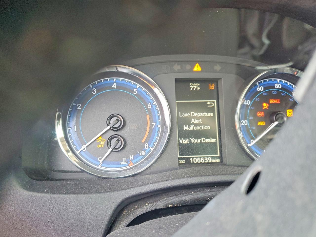 2017 TOYOTA COROLLA SE photo 17