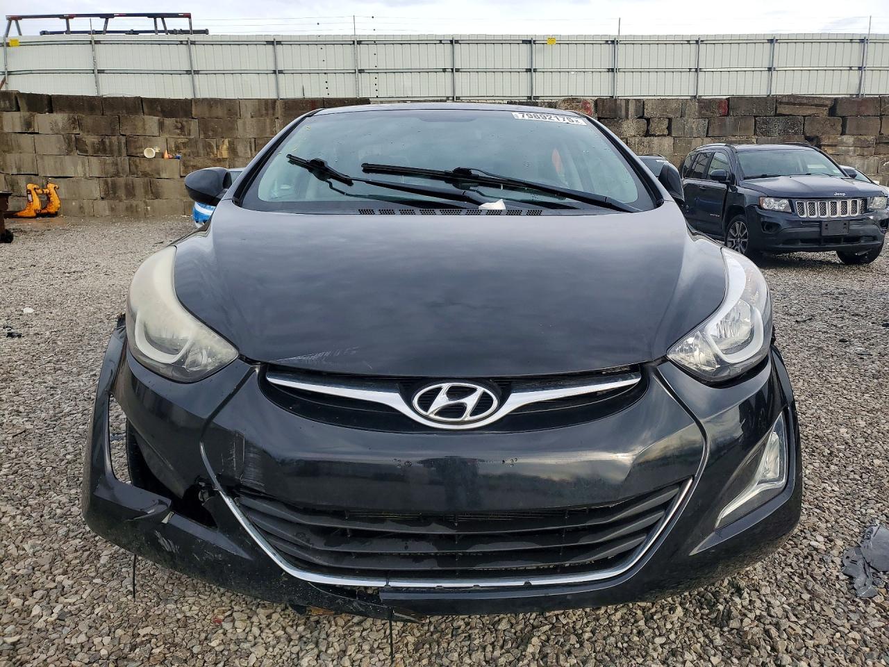 2015 HYUNDAI ELANTRA SE photo 9