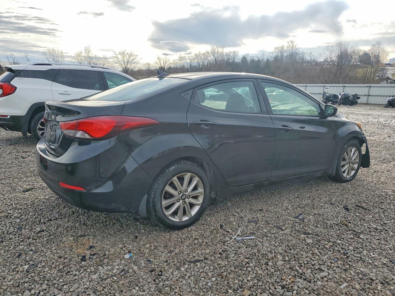 2015 HYUNDAI ELANTRA SE photo 5