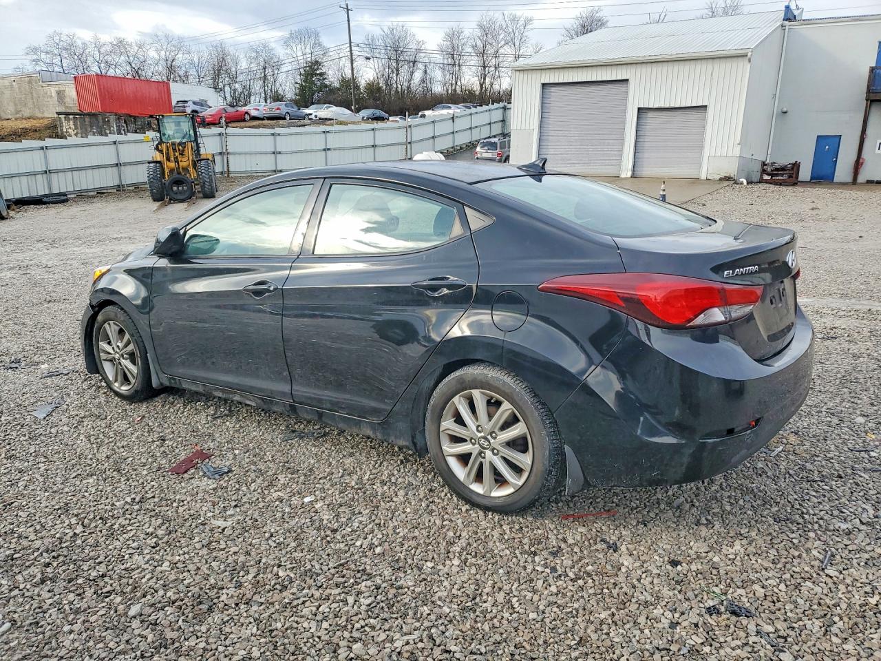 2015 HYUNDAI ELANTRA SE photo 3