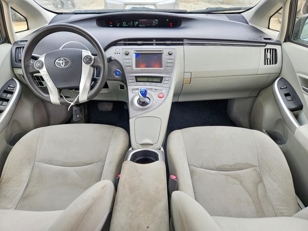 2013 TOYOTA PRIUS THREE photo 8