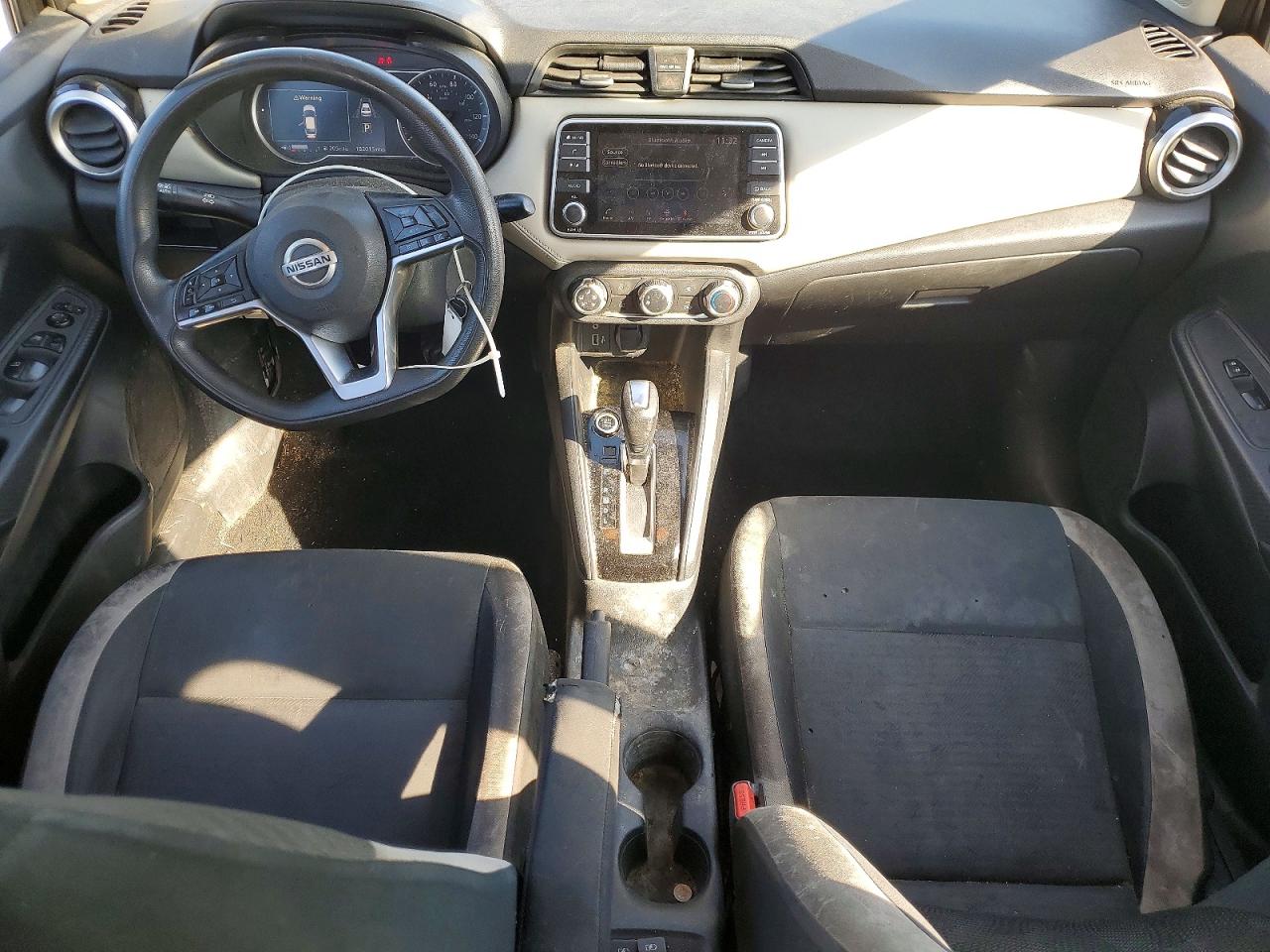 2020 NISSAN VERSA SV photo 15