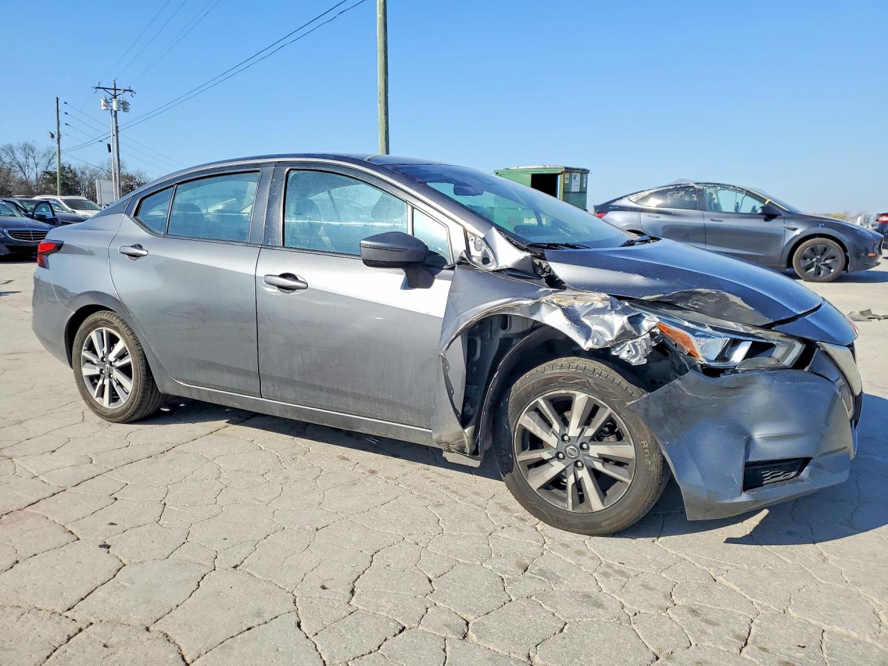 2020 NISSAN VERSA SV photo 7
