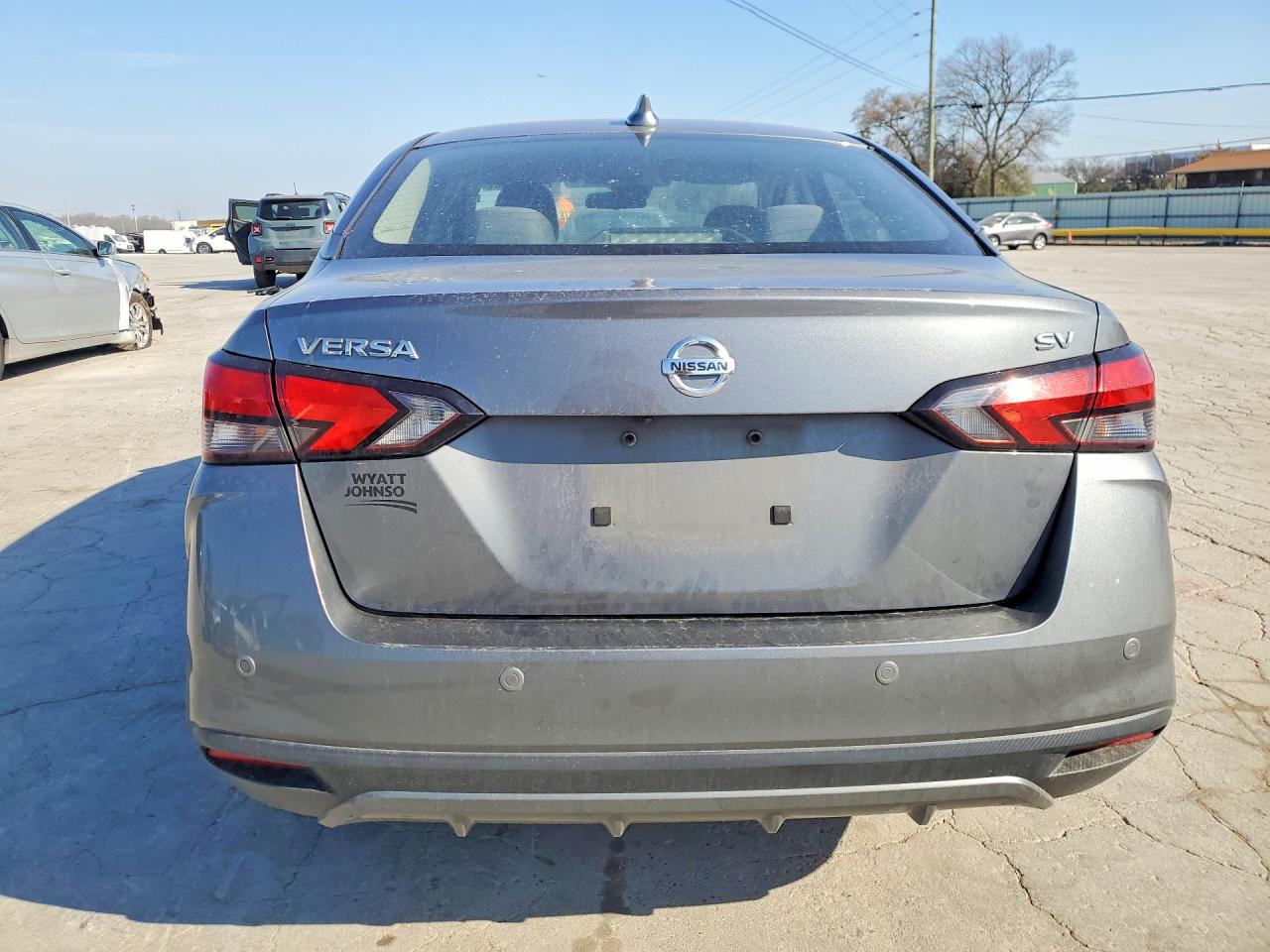 2020 NISSAN VERSA SV photo 11
